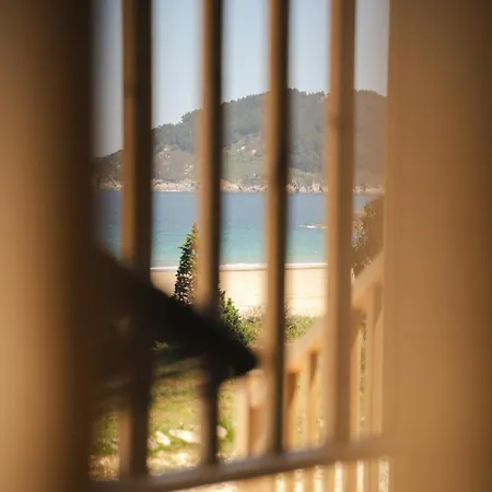 Hórreos De Abrela * O Vicedo