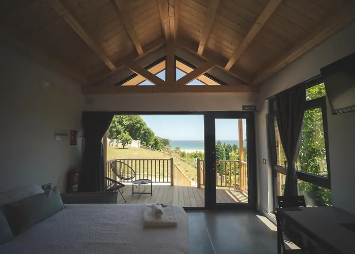 Horreos De Abrela O Vicedo