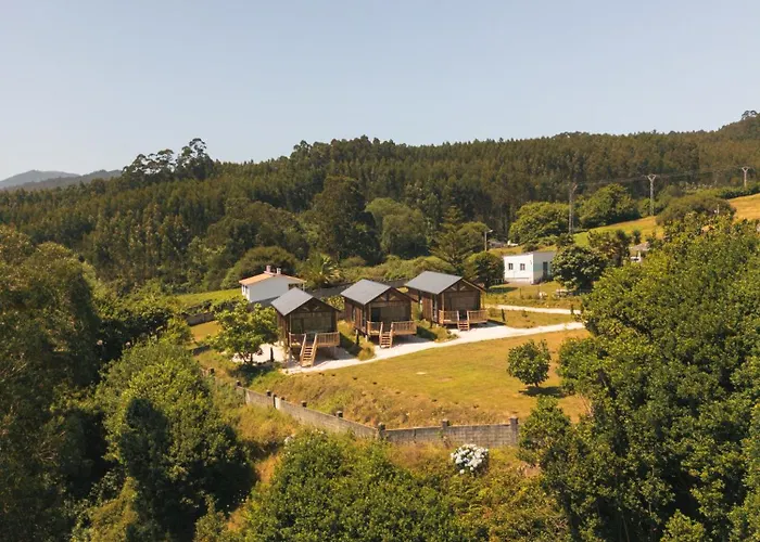 Horreos De Abrela O Vicedo