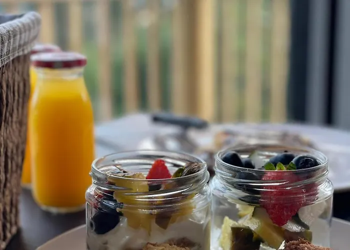 Horreos De Abrela * O Vicedo